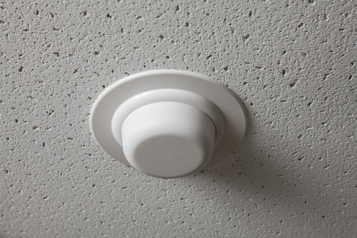 Commscope CMAXO43UWI53 | Cell-Max Low PIM Omni In-building Antenna, 617–6000 MHz (Recessed ceiling mount kit PN:7760591 sold separately)