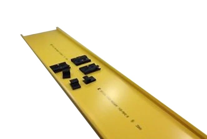 Commscope FGS-MSHC-A | FiberGuide Hinged Cover for Horizontal Straight Section, 4x4in, Yellow
