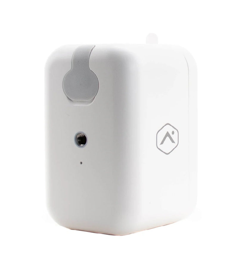 Alarm.Com ADC-V731B | 4 MP Indoor/Outdoor Battery-Powered Spotlight Camera