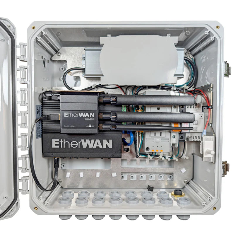 Etherwan Systems EASYPOE24E-PNC | NEMA-Rated Indoor/Outdoor Polycarbonate Enclosure, 8-Port 10/100/1000BASE-T PoE (60W)