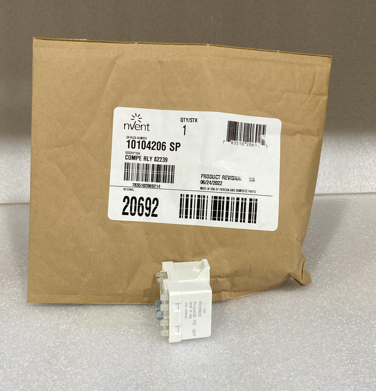 Hoffman 10104206SP | Compressor Relay 82239, Size/dimensions: 4.00X4.00X0.75
