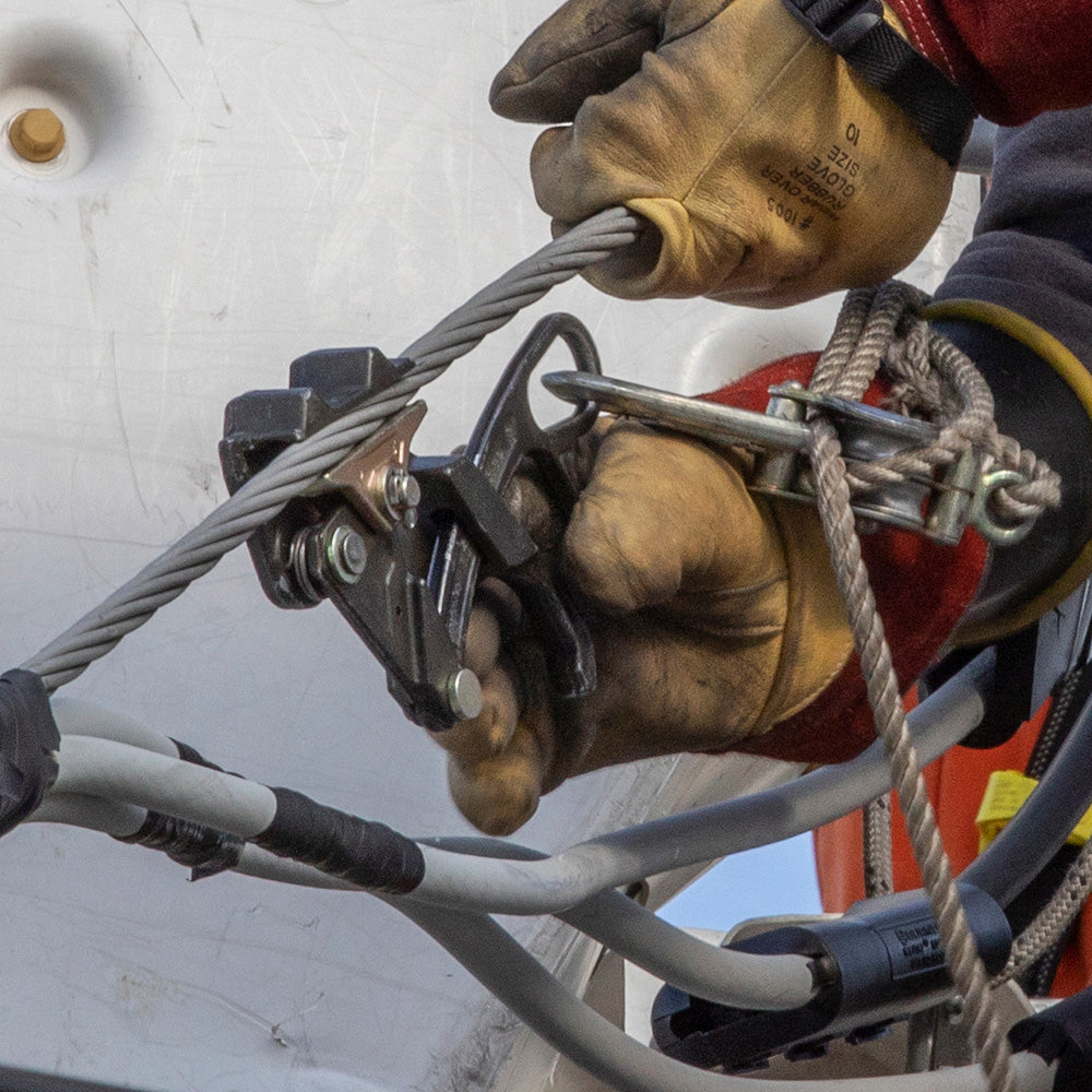 Klein Tools 16477 | Wide Range Distribution Grip