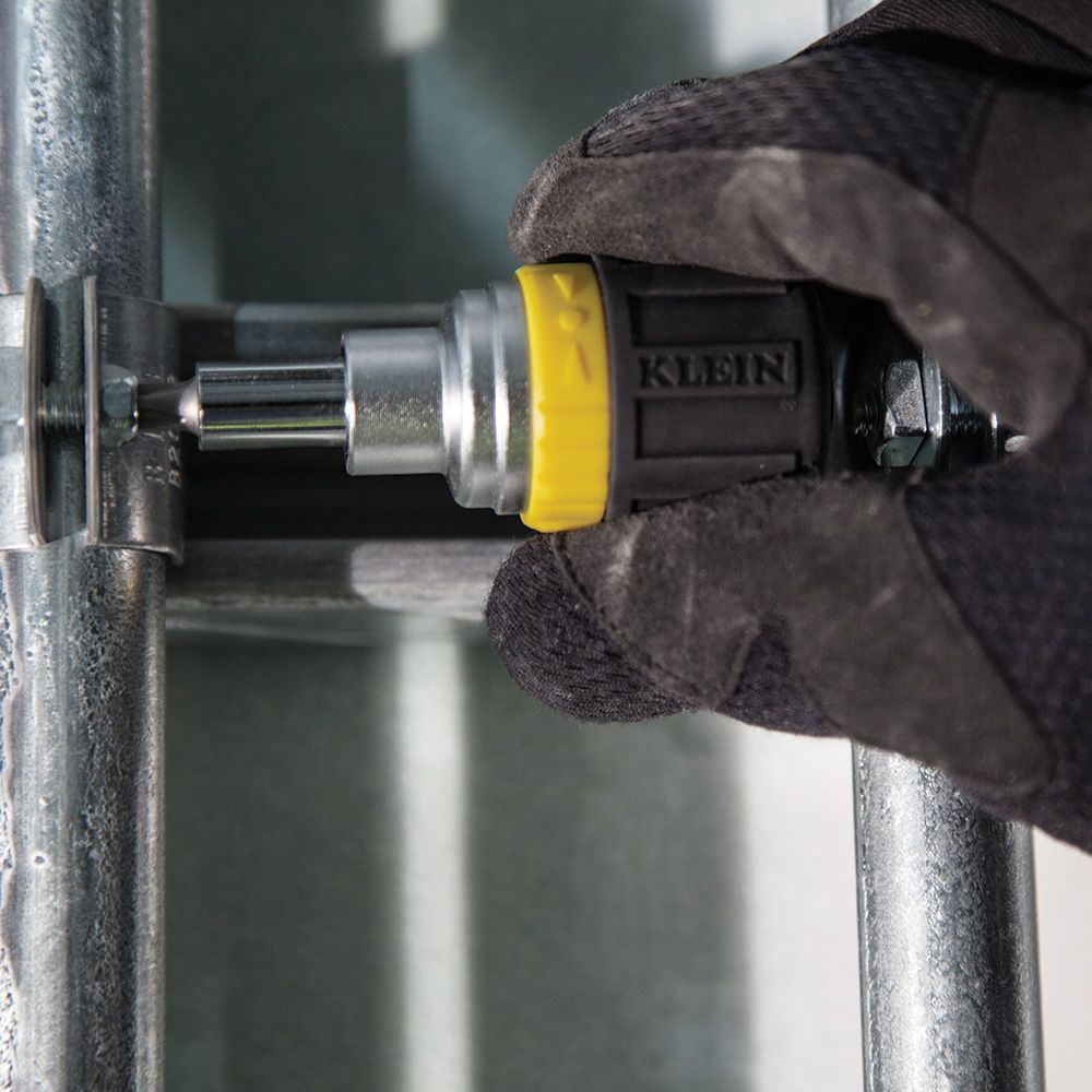 Klein Tools 32594 | Multi-Bit Ratcheting Screwdriver, 6-in-1, Stubby, Phillips, Slotted, Square, Nut Bits