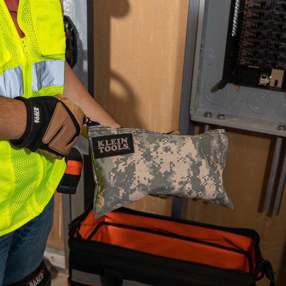 Klein Tools 5139C | Camouflage Zipper Bag