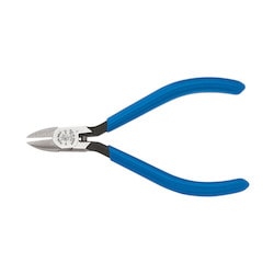 Klein Tools D257-4 | Diagonal Cutting Pliers, Electronics, Tapered Nose, Narrow Jaw, 4-Inch