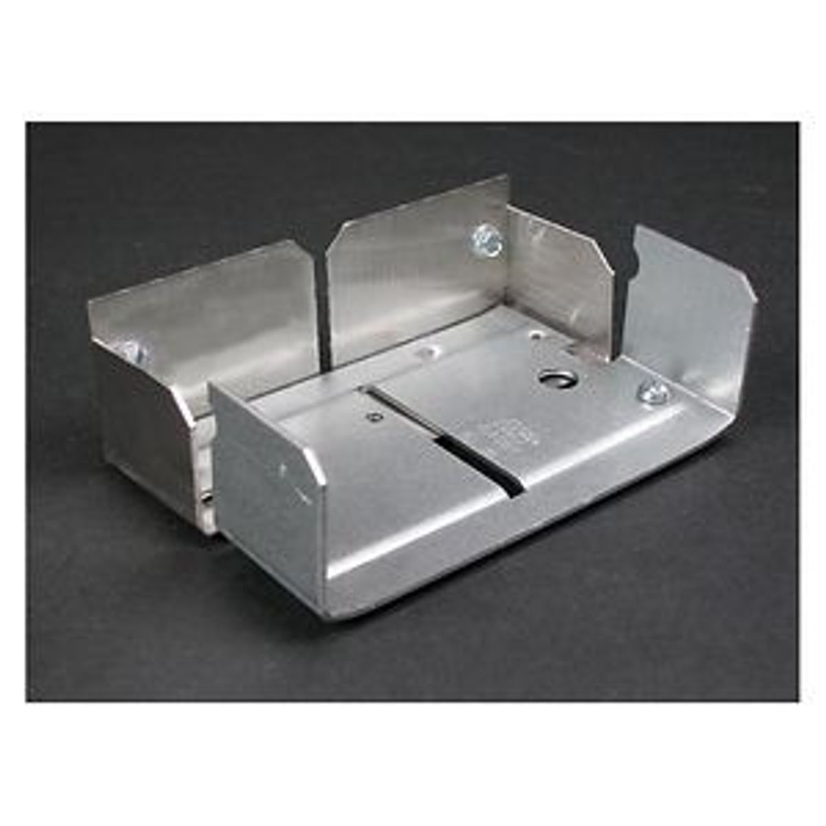 Legrand S4017 | Surface-Mounted Raceway Fitting
