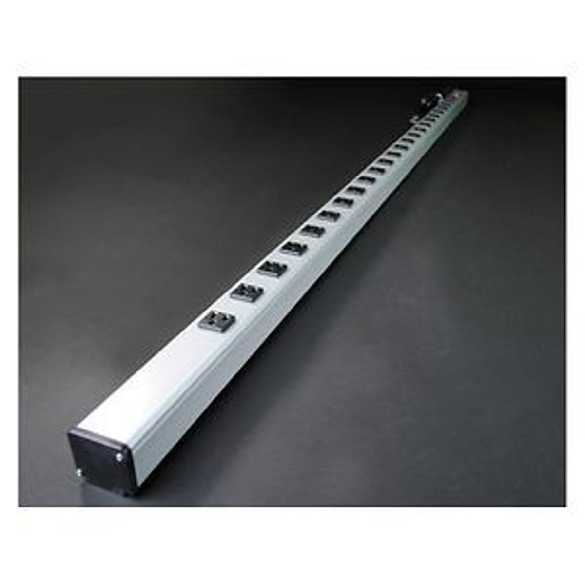 Legrand UL2065BD | Lc, 72in Gray with 24 5-15r recepts