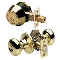 Master Lock BCC0603KA4 | Door Lock, Keyed Alike, Biscuit Knob, 6-Way Adjustable Latch, Polished Brass, KW1 Cylinder, for Entry, 4 each per Box