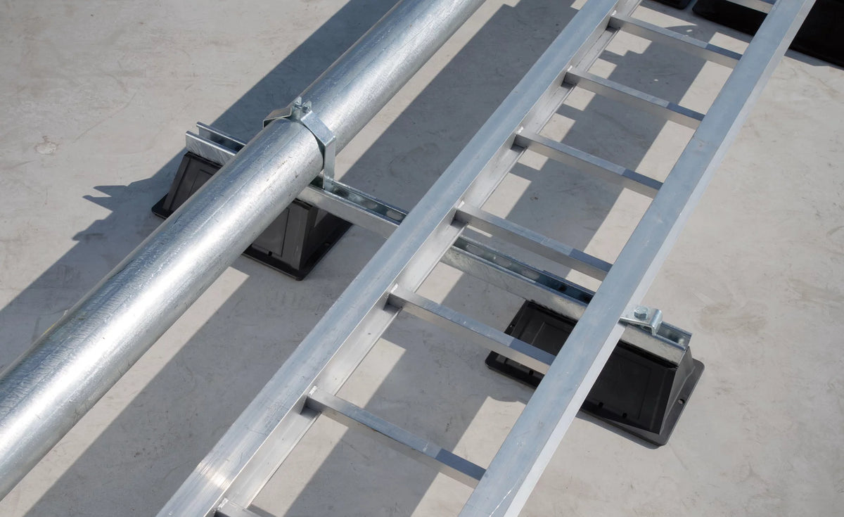 Nvent Caddy PSB24A | Rooftop Pyramid ST Bridge Assembly, 24"