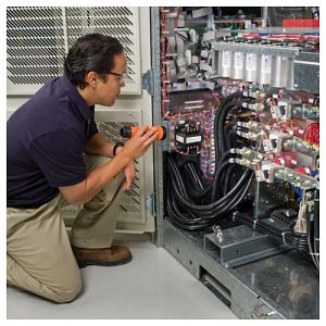 APC Schneider Electric WPCAVUPS-UG-01 | Pre-Contract Audit for 1 - UPS up to 40 kVA