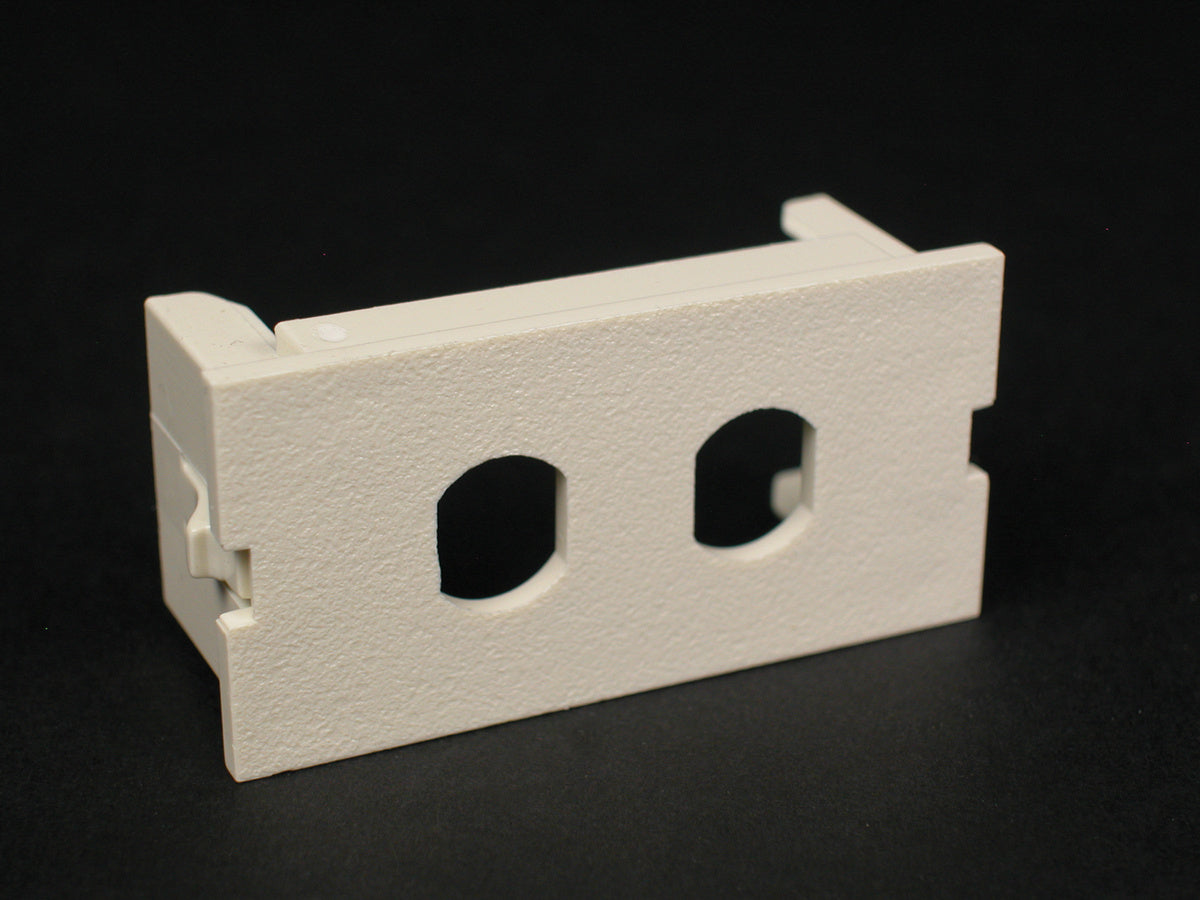 Wiremold CM2-U2ST | CM 2A Dual Unloaded ST adapter Module