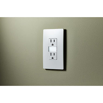 Legrand NTL885TRWCC6 | Radiant Collection | Radiant 15A Tamper-Resistant Outlet with Night Light, White
