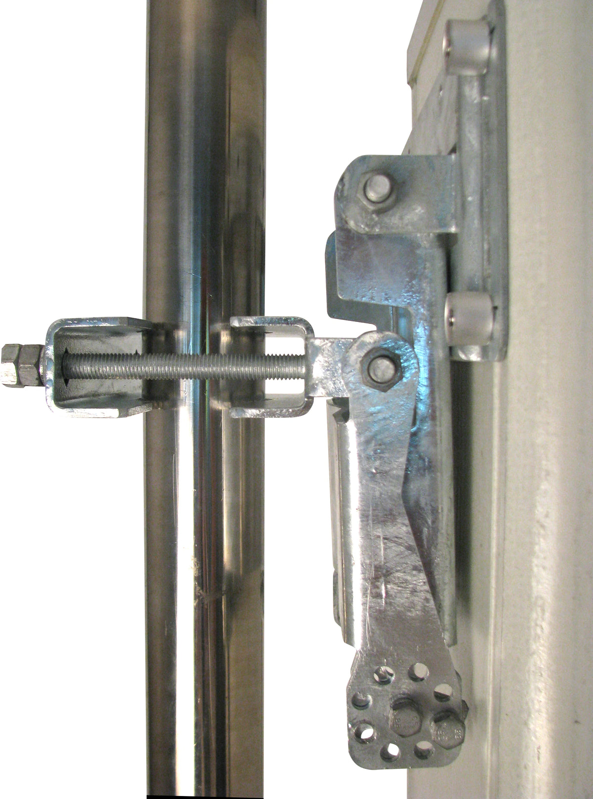 Commscope BSAMNT-1 | Wide Profile Antenna Downtilt Mounting Kit for 2.4 - 4.5 in (60 - 115 mm) OD round members. Kit contains one scissor top bracket set and one bottom bracket set.