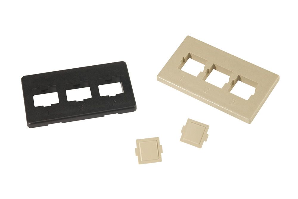 Commscope M13C-003 | M13C Type Furniture Faceplate, three port black