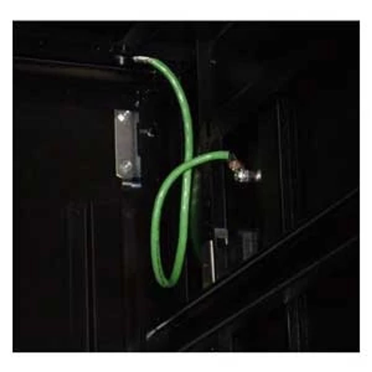 Belden XBS-11-0001 | Grounding and Bonding Strap Kits, Indoor, 6-Gang, Copper, Green, 11 in. D