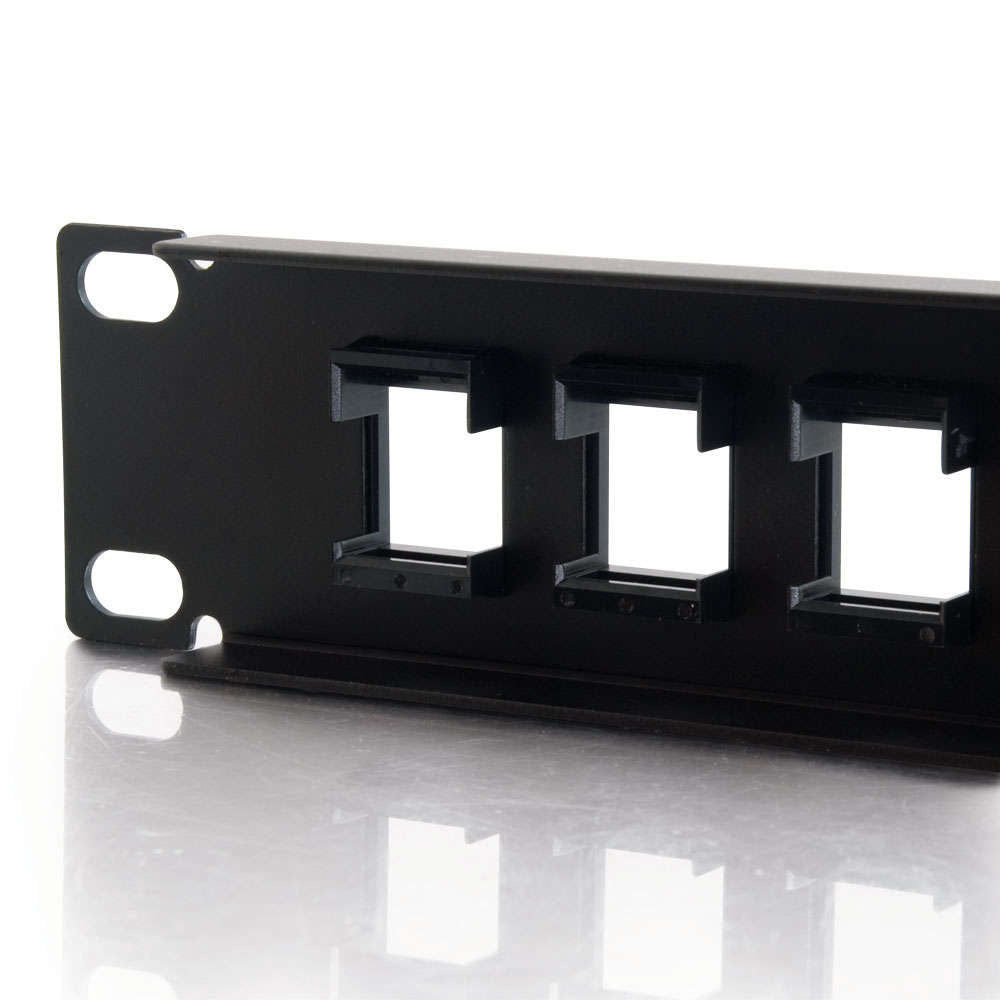 C2G CG03858 | 16-Port Blank Keystone/Multimedia Patch Panel