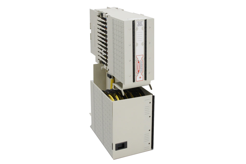 CommScope NGF-CB1CR271082 | Next Generation Frame Fiber Termination/Splice Block, Pre-terminated, 96 SC/UPC, Singlemode, Right Oriented, Putty White