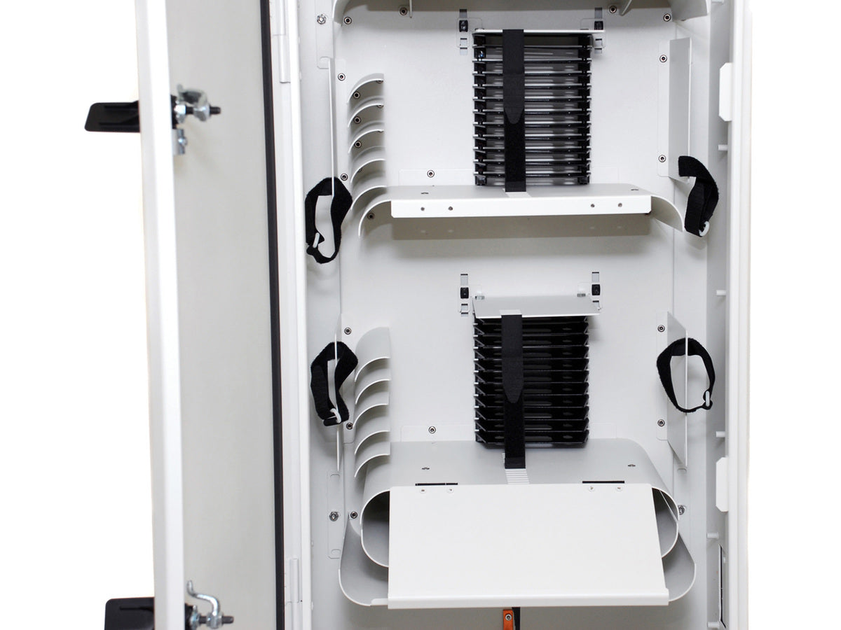 Corning OSE-LD0-W0-1 | Optical Splice Enclosure (OSE) Universal  Low Density, 576 single fiber/1728 mass fusion splice, standard cable entry, with workshelf