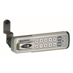 Fort Lock REG-M-R-3 | Cabinet Manual Locking Regulator, Standard Knob, Standard Cam, Right Hand Mount, 1-3/16" Cylinder Length, Silver