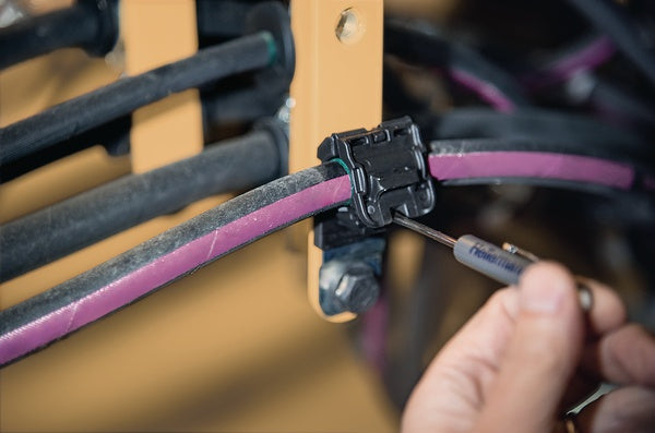 HellermannTyton 151-01533 | Ratchet P-Clamp Size D Soft Insert, Tpe, Black, 100/Bg