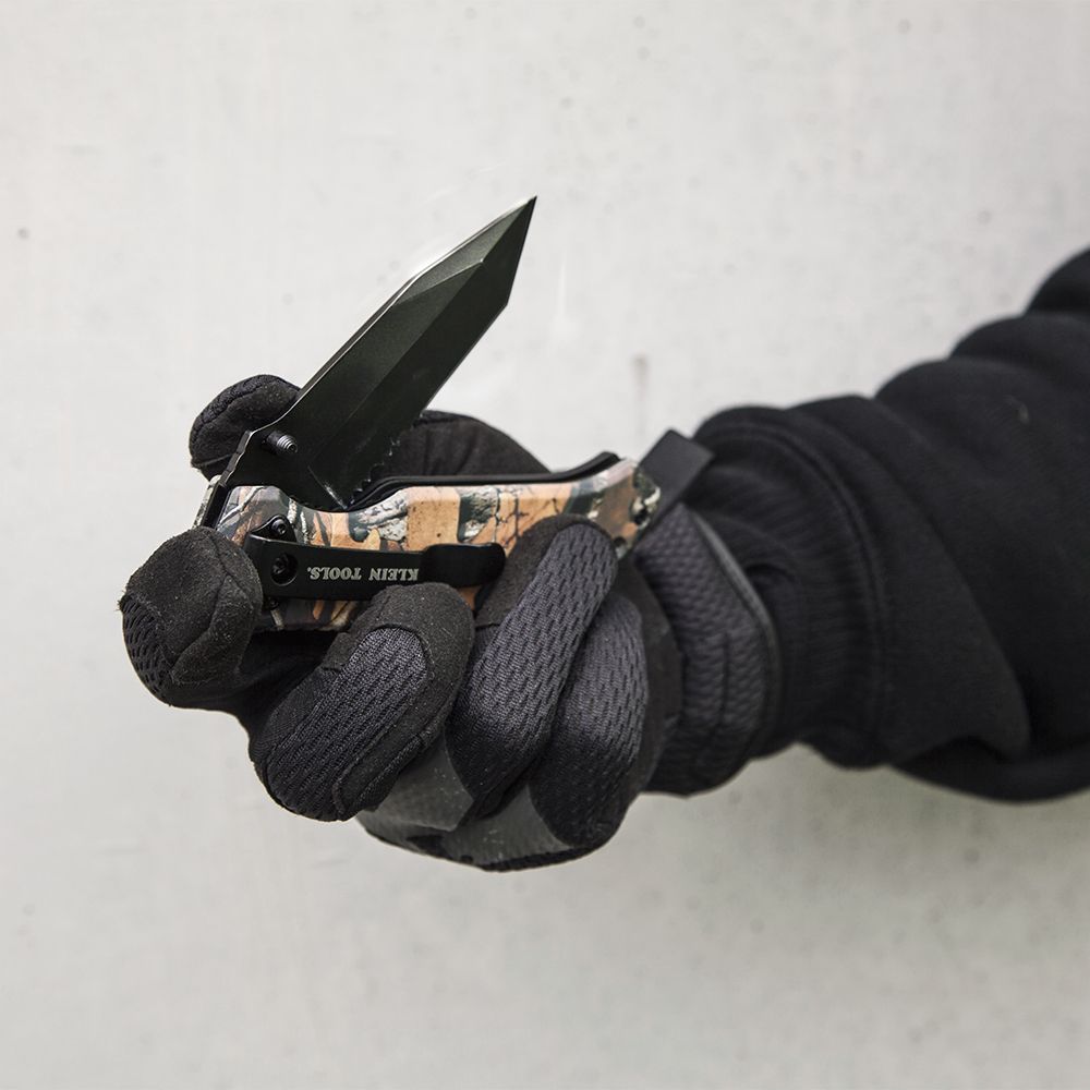 Klein Tools 44222 | Pocket Knife, Realtree xtra Camo, Tanto Blade