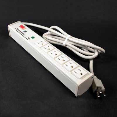 Legrand 16298 | 15ft Wiremold 6-Outlet Plug-In Center Unit 120v/15a Lighted Switch Computer Grade Power Strip (TAA)