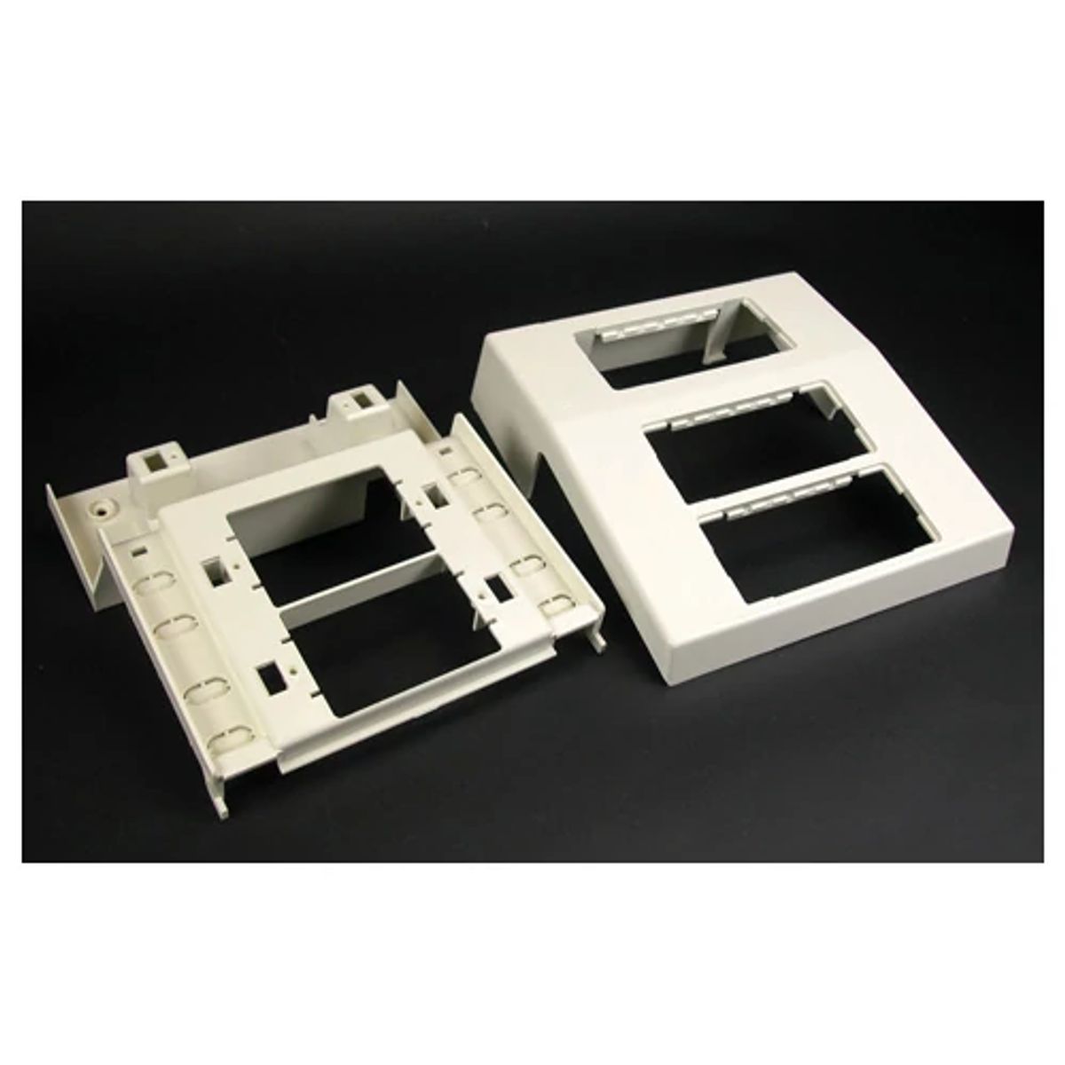Legrand 5450A3WH | Bracket Fitting, PVC, White, 7-1/2 inch O.D., 7-19/32 inch L
