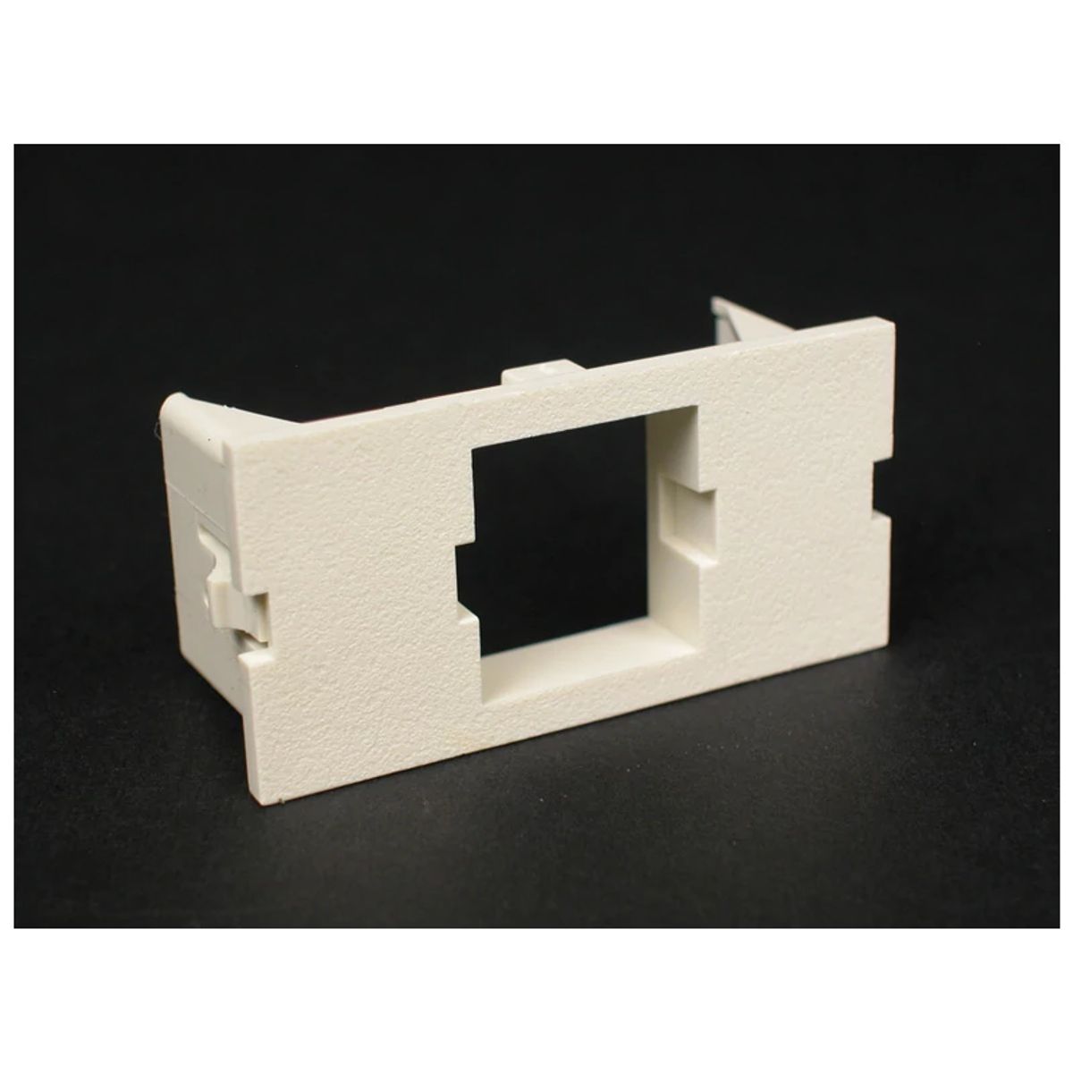 Legrand CM2-U1ATT-BK | 2a sgl avaya/lucent module black
