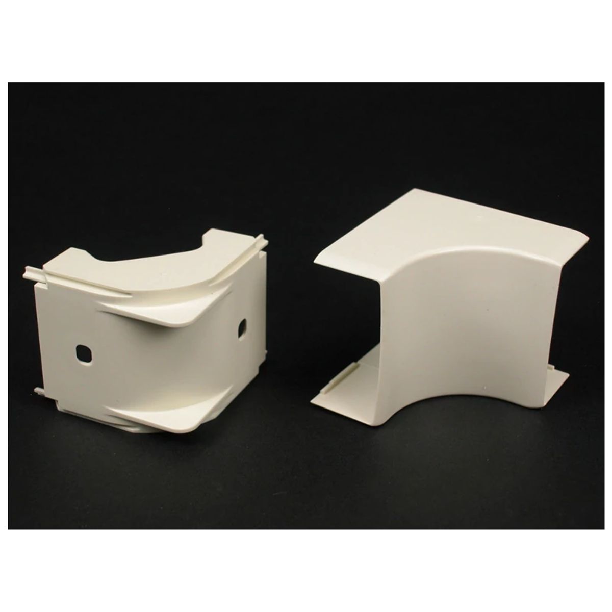 Legrand PN03F17WH | Nonmetallic internal elbow pn03 White