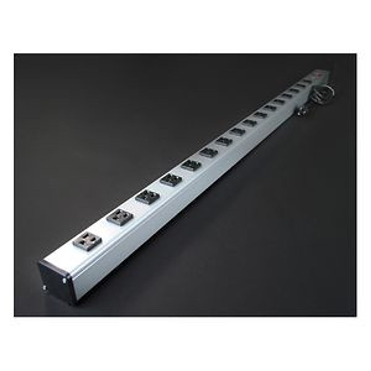 Legrand UL402BC | Industrial Plug-In Outlet Center