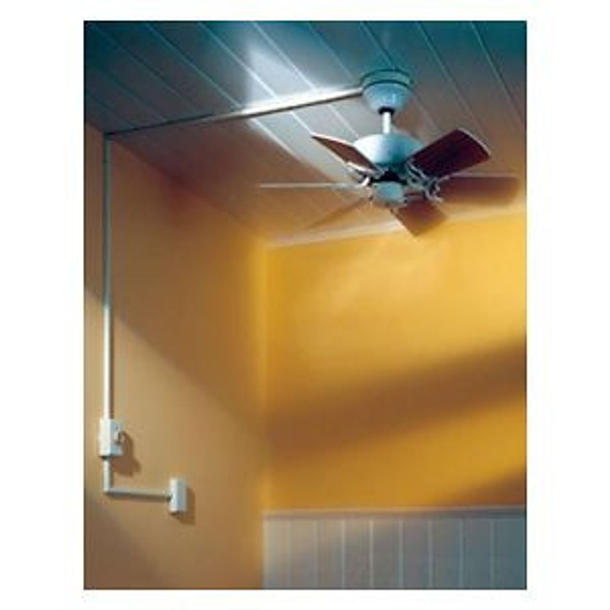 Legrand V500-5 | 500/700 Series Small Raceway, 5 Ft.