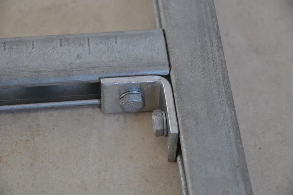 Nvent Caddy L100000EG | 1-1 Hole Angle Bracket, Steel, EG, 2.25" x 1.625"