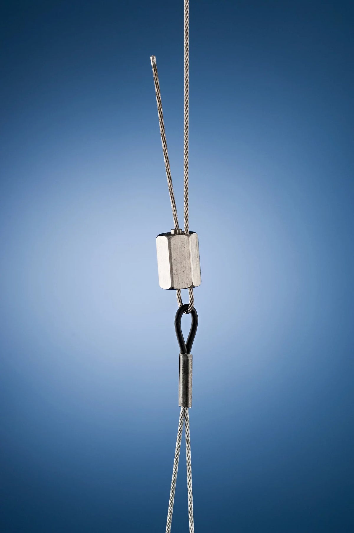Nvent Caddy SLJR200 | Stainless Steel Hanger for 1.5mm Stainless Steel Wire Rope
