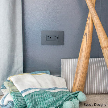 Legrand 885TRW | Radiant Collection | Radiant Tamper-Resistant Outlet, White