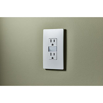 Legrand NTL885TRWCC6 | Radiant Collection | Radiant 15A Tamper-Resistant Outlet with Night Light, White